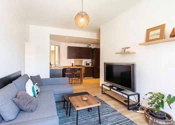 #37 1Bdr Bagatelle, Promenade, Sea Front Balcony & Ac