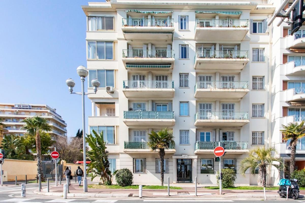 #37 1bdr Bagatelle, Promenade, Sea Front Balcony & Ac Appartamento