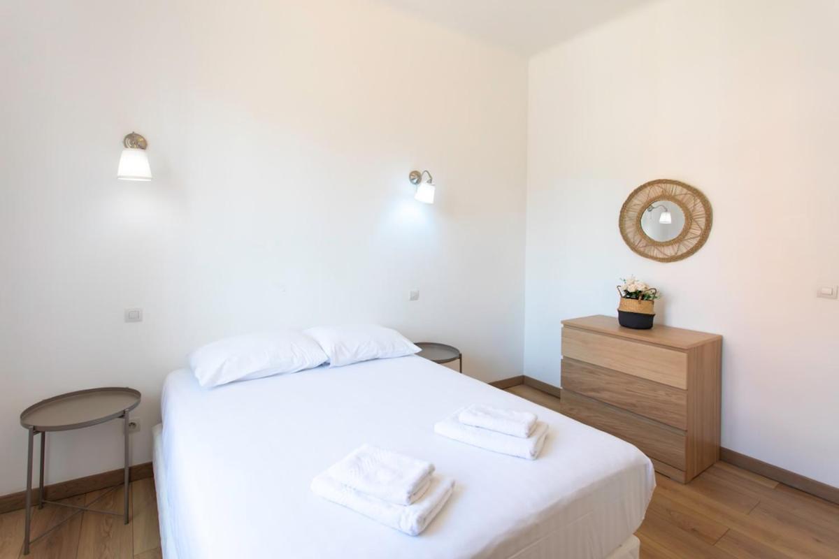#37 1bdr Bagatelle, Promenade, Sea Front Balcony & Ac *