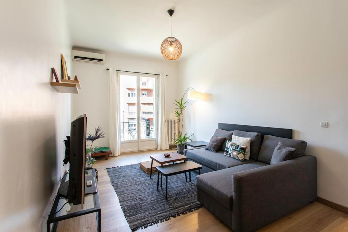 Apartment #37 1bdr Bagatelle, Promenade, Sea Front Balcony & Ac *